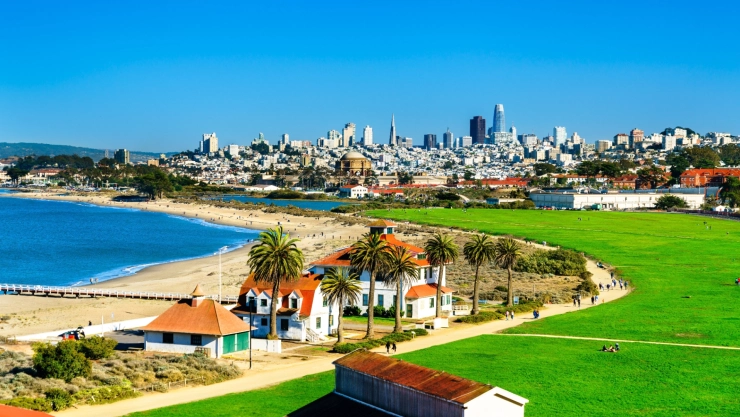 una vista de San Francisco y sus icónicas costas