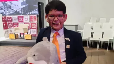 Niño mexicano desarrolla app