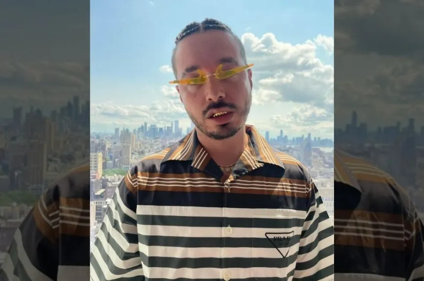 J Balvin en México.jpg
