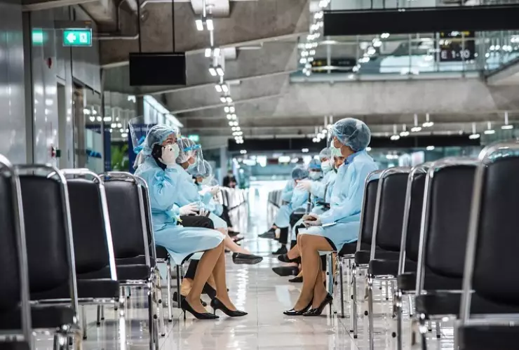 Trabajadoras de la salud durante la pandemia de Covid-19.jpg