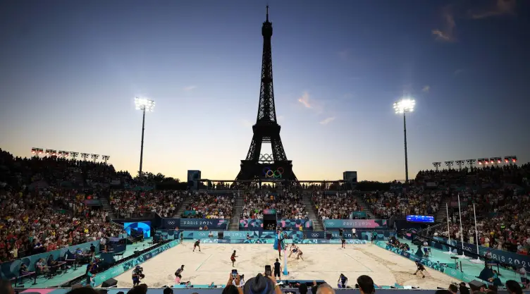 Torre Eiffel Juegos Olímpicos París 2024