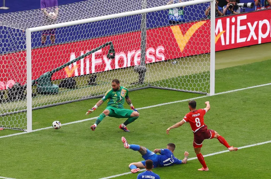 Gol de Remo Freuler para el 1-0 en contra de Italia Octavos de Final EURO 2024.jpg