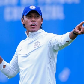La primera decisión de Joel Huiqui en Cruz Azul en medio de los rumores