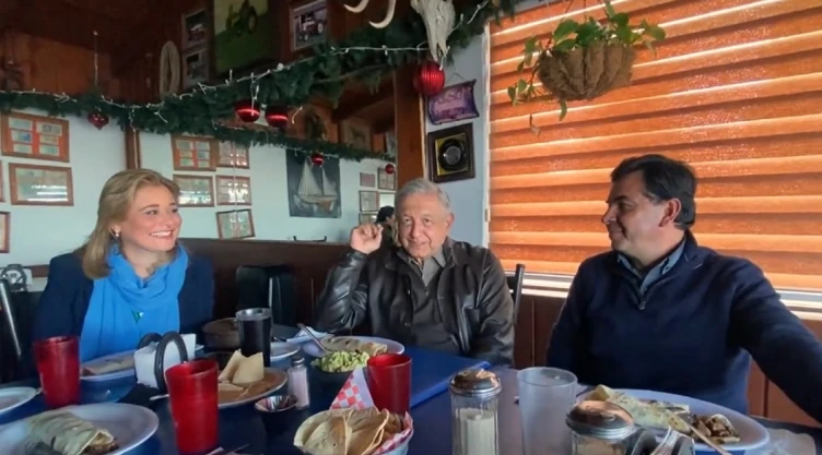 AMLO burritos Villa Ahumada Chihuahua