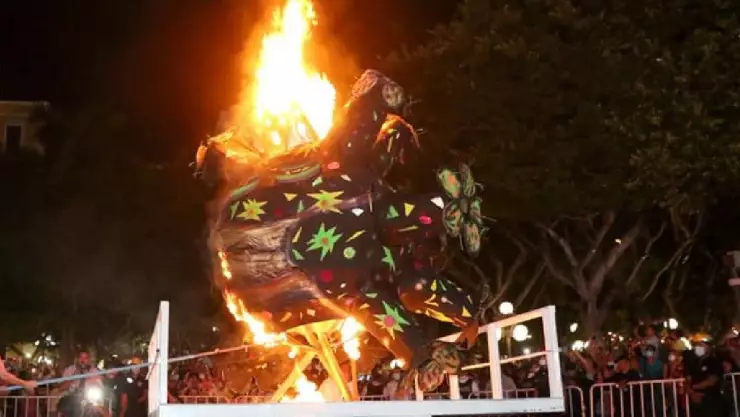 Carnaval de Veracruz 2025 quema del mal humor