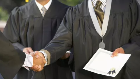 Acuerdo 286 de la SEP: cómo obtener el título sin tesis