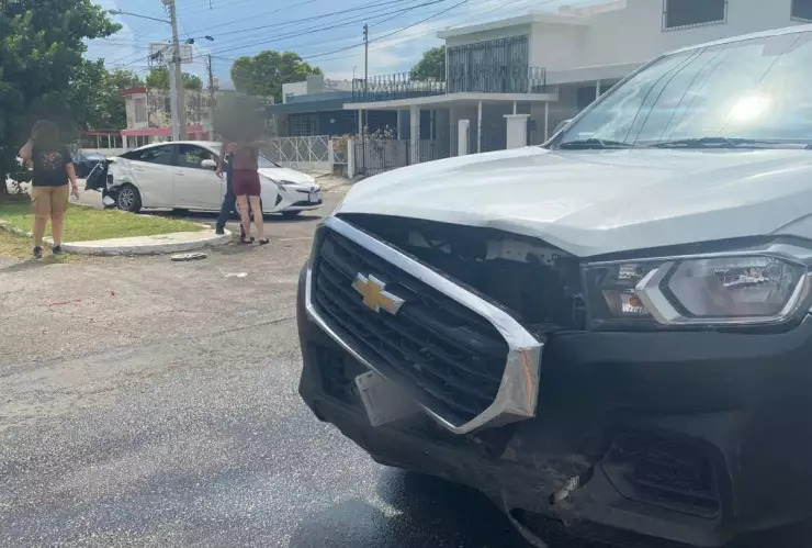 Se registra fuerte accidente en calles de Mérida; así fue captado