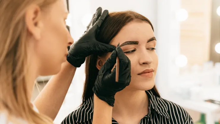 3 tipos de cejas para rostros redondos