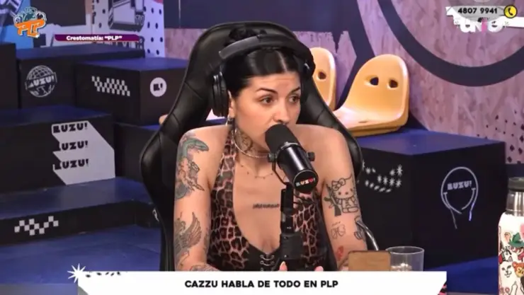 cazzu-rompio-silencio-desmintio-dicho-angela-aguilar