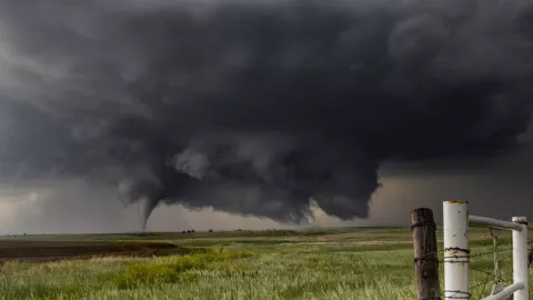 Tornado causa apagones en Estados Unidos