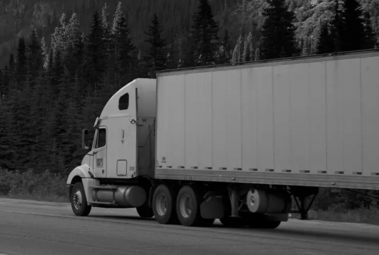 Muere joven tras intento de asalto por crimen organizado en carretera de Veracruz