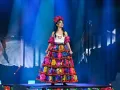Isaveli Laina cerró con broche de oro la noche mexicana en el Noveno Concierto de La Academia 2024 con su impresionante interpretación de “Cucurrucucú paloma”. La actuación de Isaveli fue el clímax de una velada memorable, y su presencia en el escenario dejó una impresión duradera. Arturo López Gavito, visiblemente emocionado, pidió a las académicas que felicitaran a Isaveli, declarando que su presentación fue la mejor de la noche y el cierre perfecto para una jornada extraordinaria.