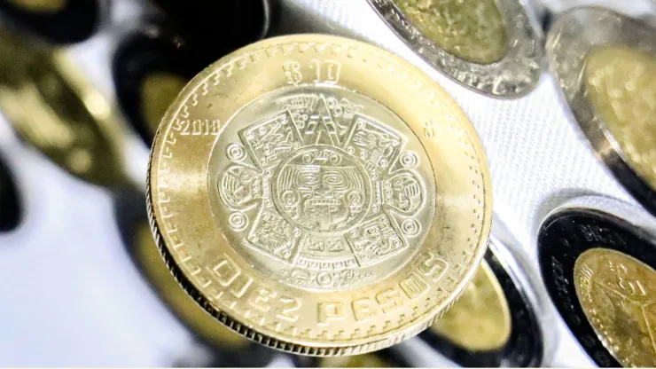 Colección de monedas y billetes