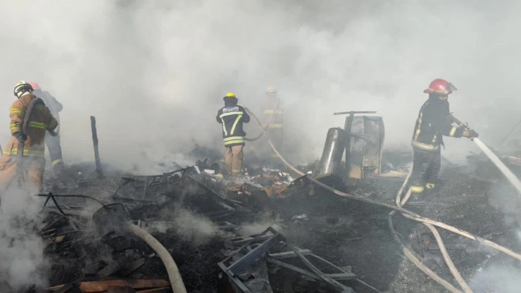 Incendio en bodega de Cuernavaca, Morelos, deja dos personas muertas