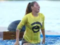 Lamentablemente Alexia no pudo resistir y cayó al agua.