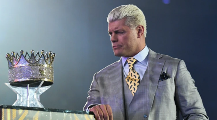 cody rhodes noticia padre paris.png