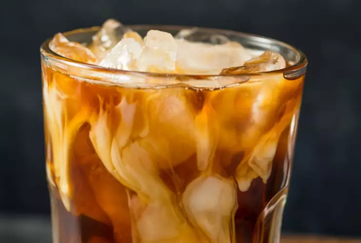 ¿Cuál es la bebida de dos ingredientes que aumenta tu energía física, mental y sexual?