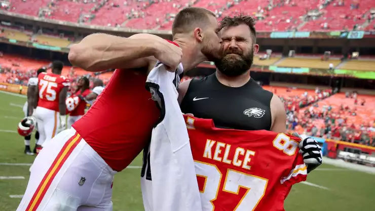 Travis-y-Jason-Kelce