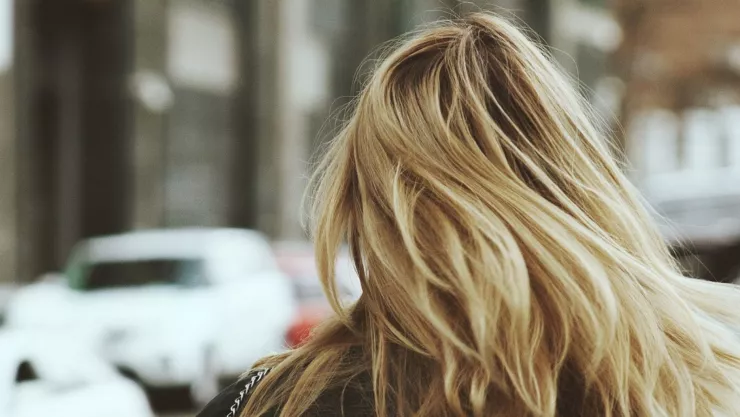 La planta que te ayuda a eliminar el exceso de sebo del cabello