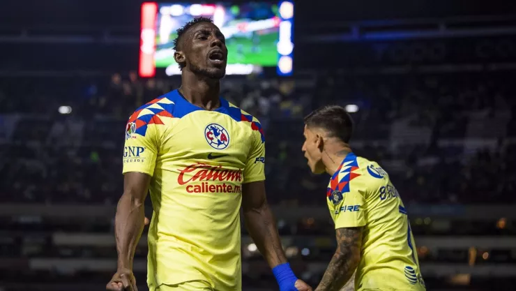 Julián Quiñones rechaza a Colombia