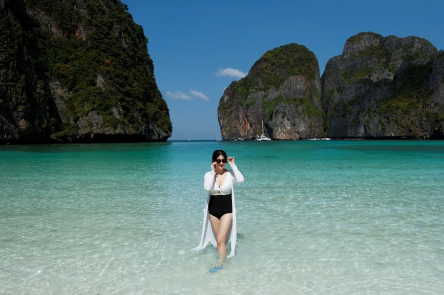 Maya Bay se volvió famosa por la película ‘La Playa’ de Leonardo DiCaprio.