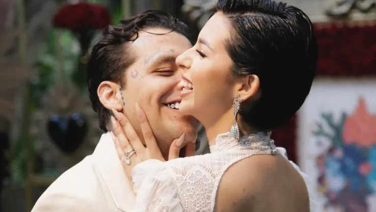 Christian Nodal le quitó 9 millones a Cazzu tras demandarla por hablar de Ángela Aguilar