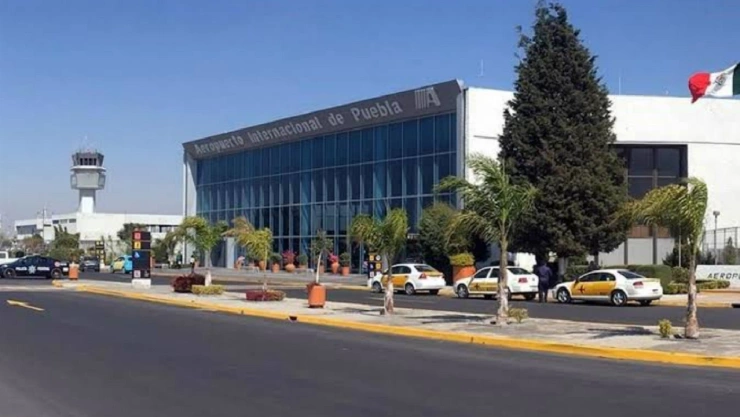 vuelos aeropuerto hermanos serdán puebla hoy