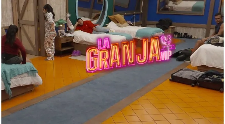 La placa de La Granja VIP pone a pensar al Team Cacaraqueo.
