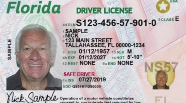 Una licencia de conducir Real ID de Florida.