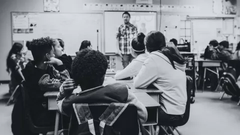 Ejecutan a profesor por abusar de estudiantes en China