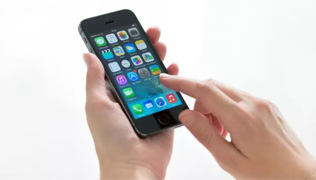 ¿Cuáles son las mejoras del iOS 18.2 para iPhone?