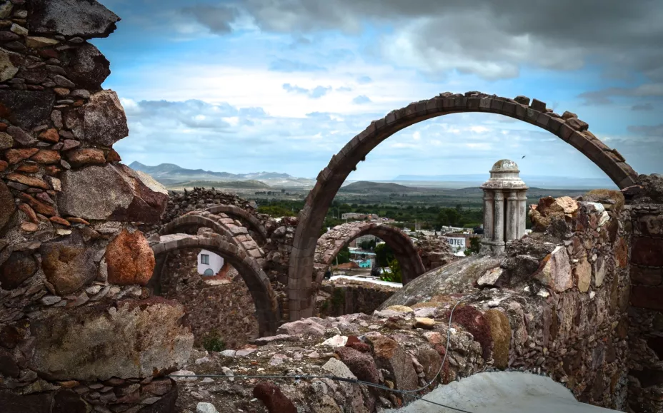 Pinos - Templo de San Matias.jpg