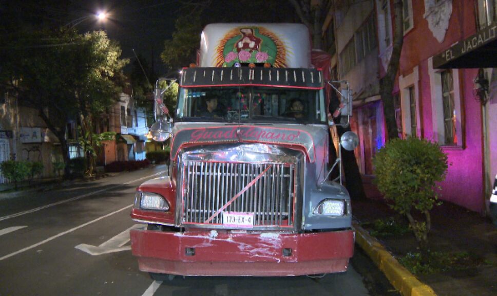 Accidente pesadas unidades colonia Roma 1