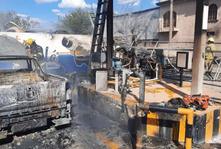 Incendio en gasolinera de Tonalá