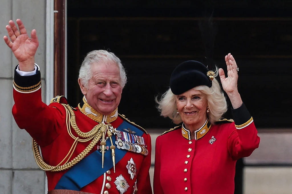 Cronología: Del anuncio de cáncer del rey Carlos III a la visita de Harry