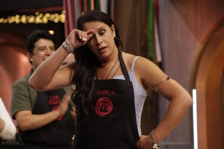 Karla enojada.jpg