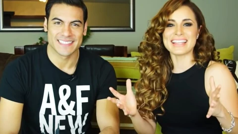 Carlos Rivera y Cynthia Rodríguez