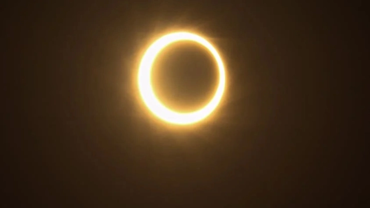 Un-anillo-de-fuego-iluminara-el-cielo-mexicano-asi-podras-disfrutar-del-eclipse-solar-anular