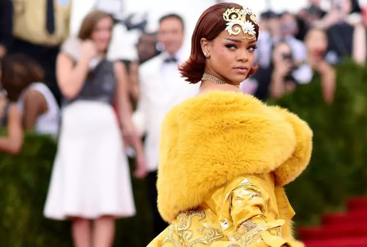 Alejandro Fernández no descarta tener otro hijo con su novia Karla Laveaga