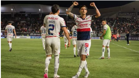 POCHO GUZM&Aacute;N.png