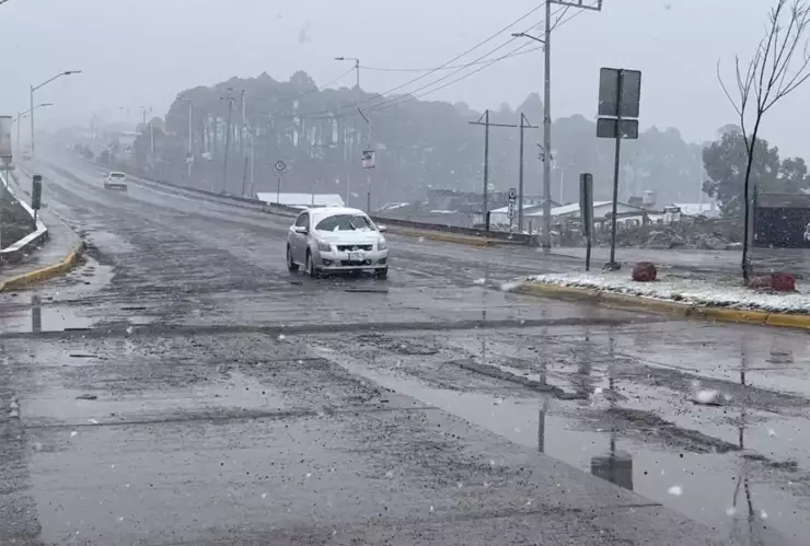 Primera nevada en carretera Mazatlán-Durango