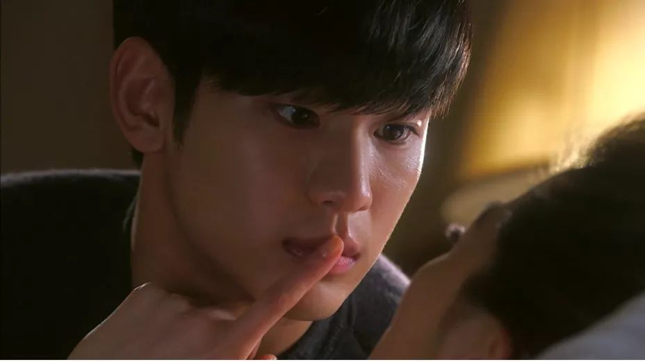 Estando dormida, Song Yii le pidió a Min Joon que la visite en sus sueños más seguido, donde también le dejó en claro lo que siente por él.
