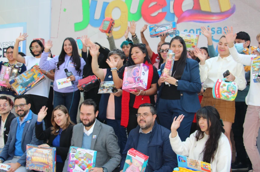Al final todo el equipo de AQC agradeció este donativo