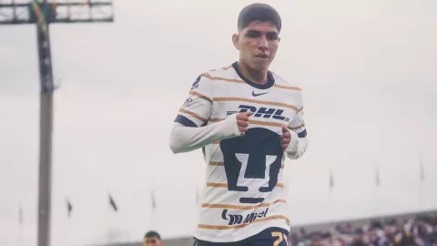 Quispe como jugador de Pumas