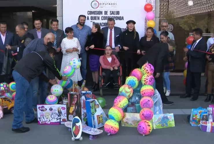 Juguetón 2022-2023 llega hasta la Cámara de Diputados por juguetes