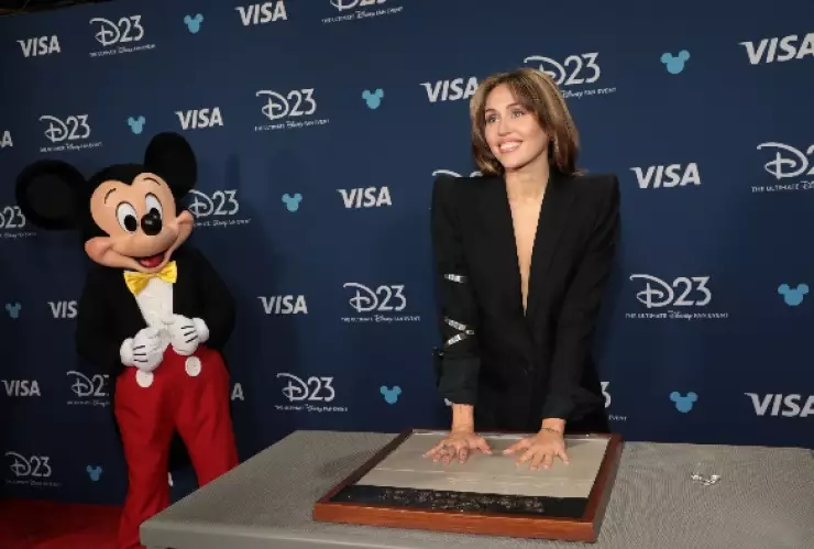 Miley Cyrus premio de Disney Legends 2024