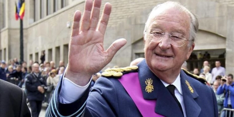 El rey de Bélgica, Alberto II, anunció su abdicación a favor de su hijo Felipe de 53 años