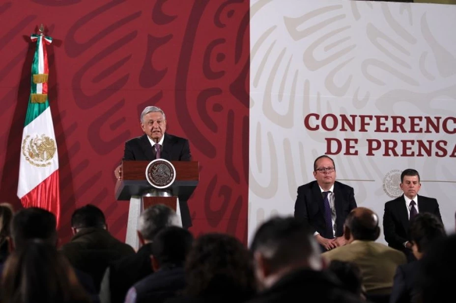 AMLO MUJERES