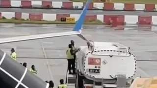 choque de camión cisterna con avión.png