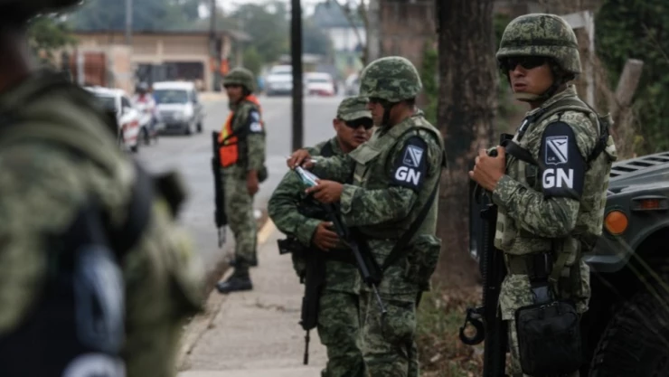 AMLO pide no actuar de manera autoritaria pese a violencia en Michoacán